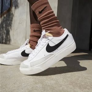 Nike Blazer Low Platform White/Black Sz 7.5